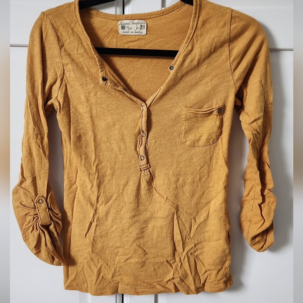 ZARA Yellow sweater 90's style
